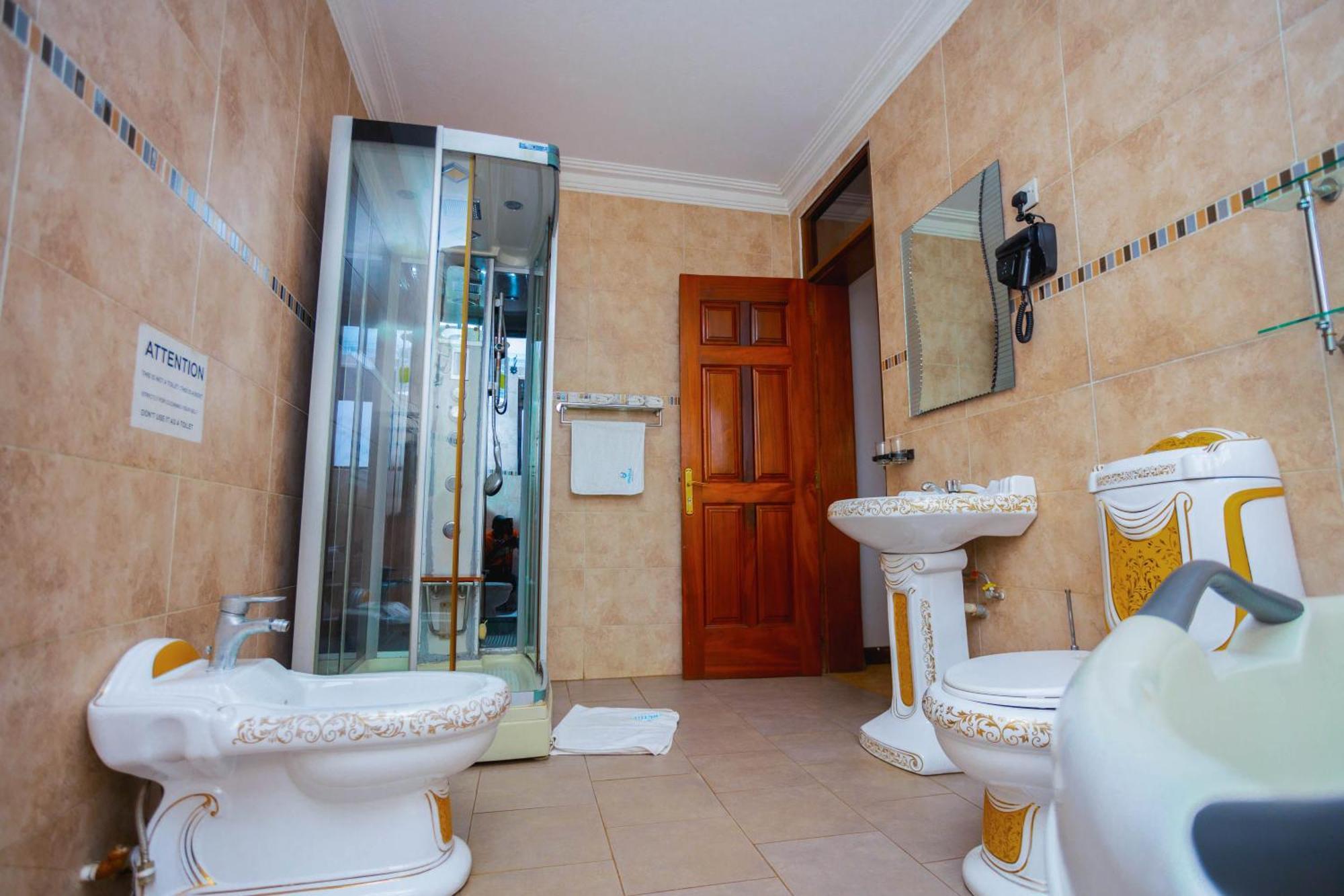 Gazelle Guest House Kampala Exterior photo